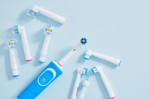 electric toothbrush and replacement heads